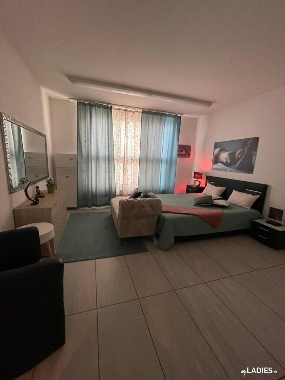 Zimmer / Rooms / Habitaciones in Emmenbrücke / Bild 1