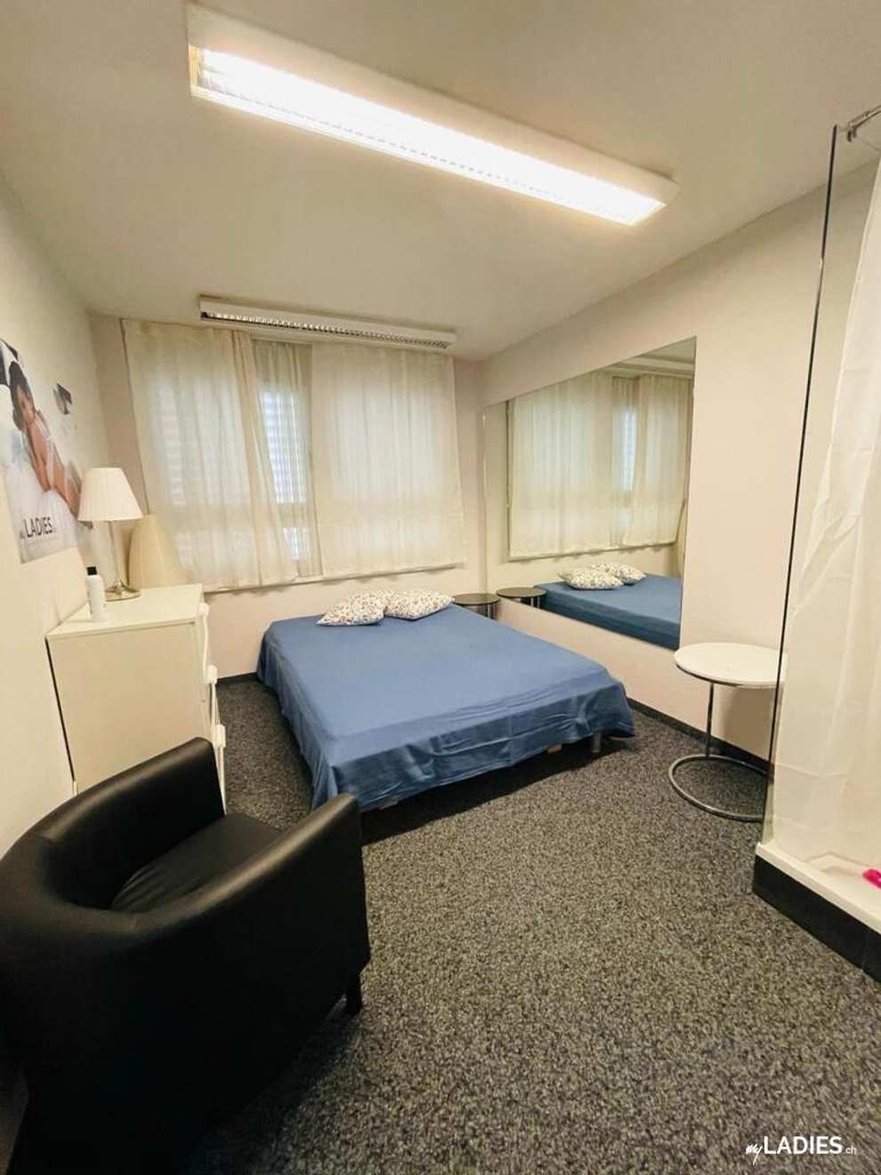 Zimmer / Rooms / Habitaciones in Baden Aargau / Bild 3