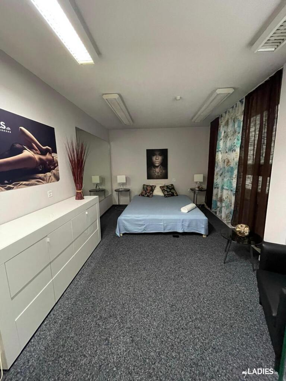 Zimmer / Rooms / Habitaciones in Baden Aargau / Bild 1
