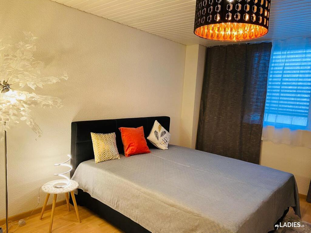 Zimmer / Rooms / Habitaciones in Baar / Bild 3