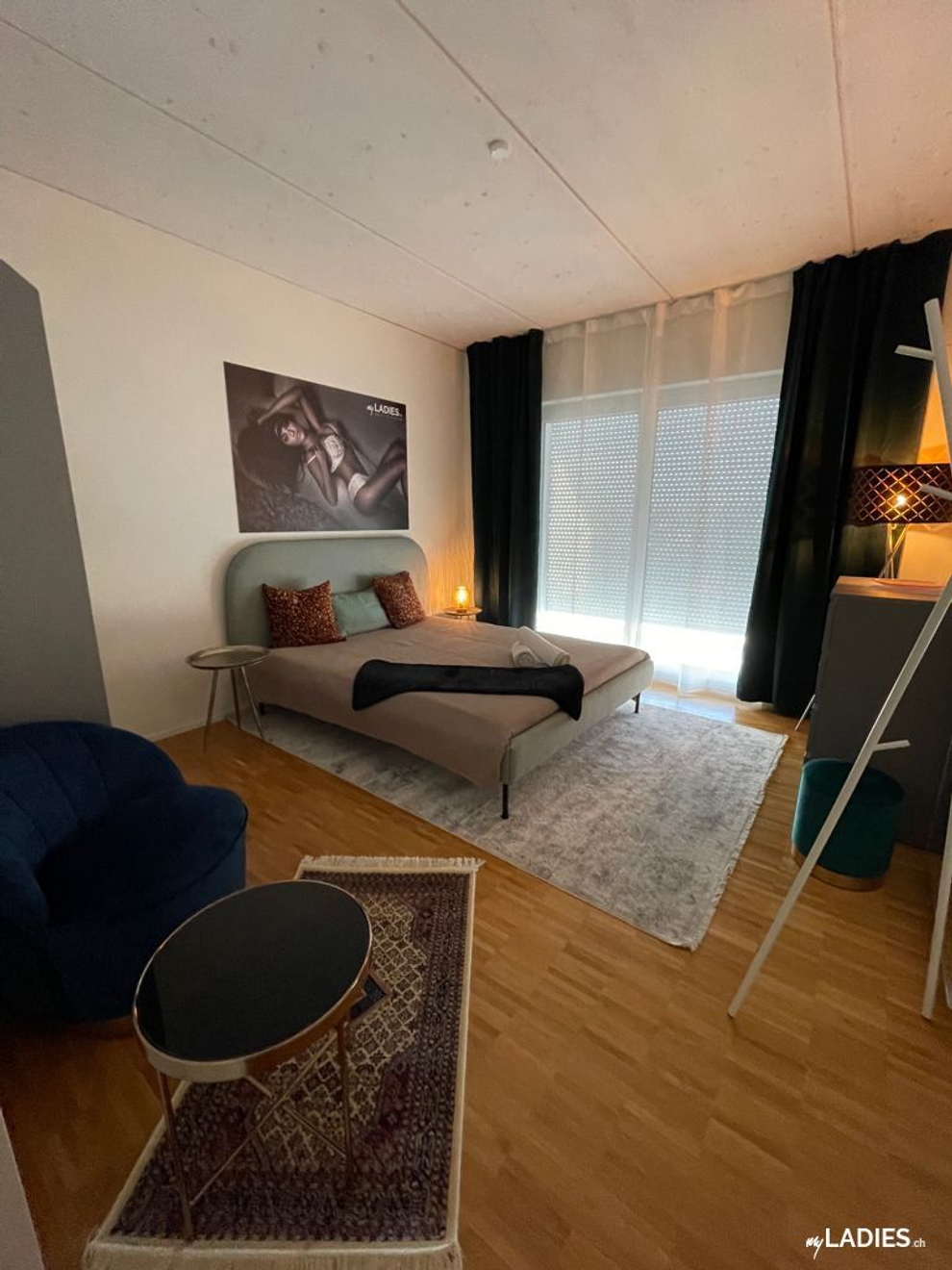 Zimmer / Rooms / Habitaciones in Einsiedeln / Bild 1