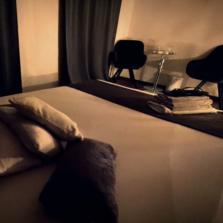 Secret Tantra — 8604 Volketswil