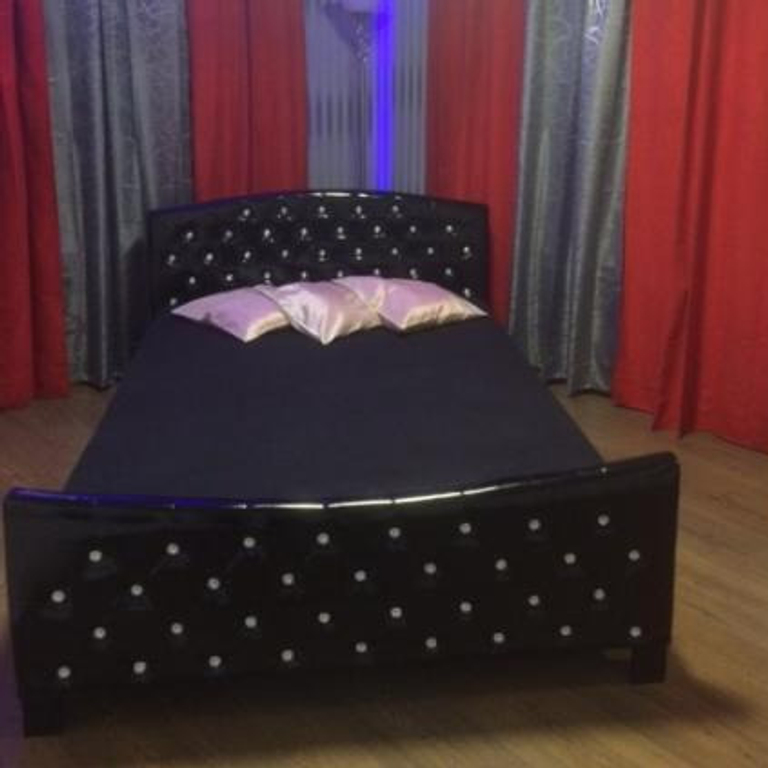 69 ESCORT — 9014 St. Gallen