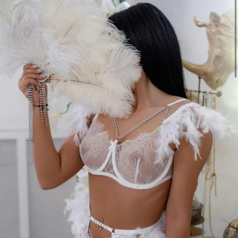 Carol - analgeile Spanierin