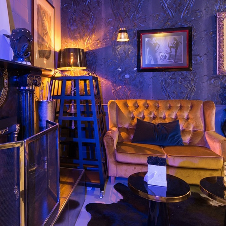 Residenz Hekaté CH — 8132 Egg