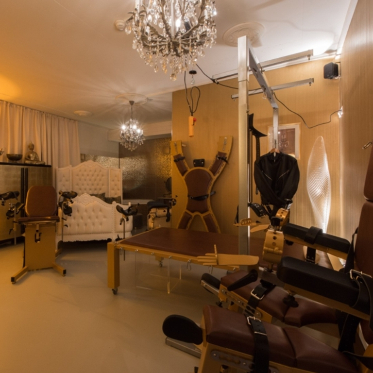 Residenz Hekaté CH — 8132 Egg