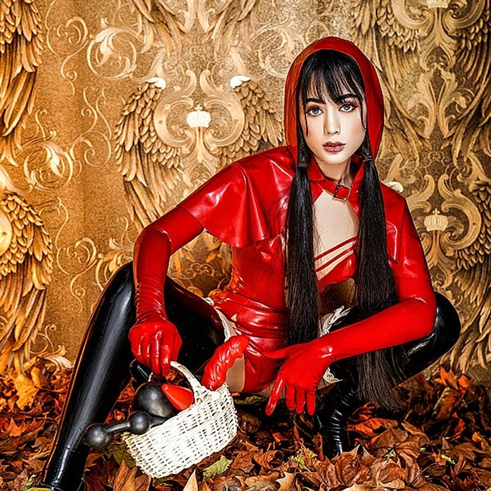 Immagine #24 da Domina Saphira Lolita