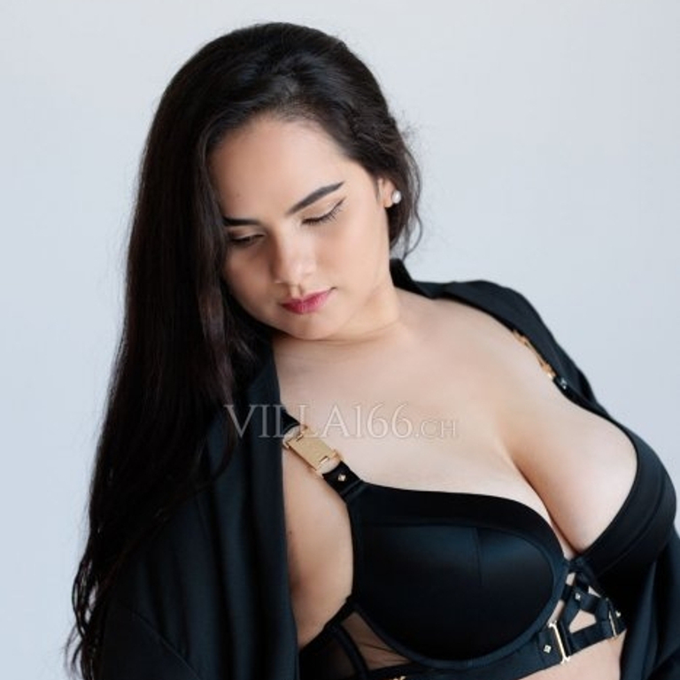 Jazmin - will Schmusen