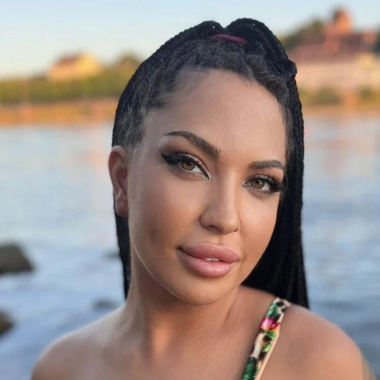 Carmen - swallows sperm