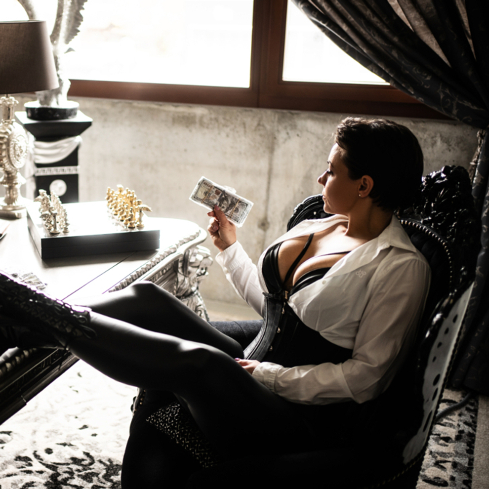 Immagine #13 da Mistress Velvet