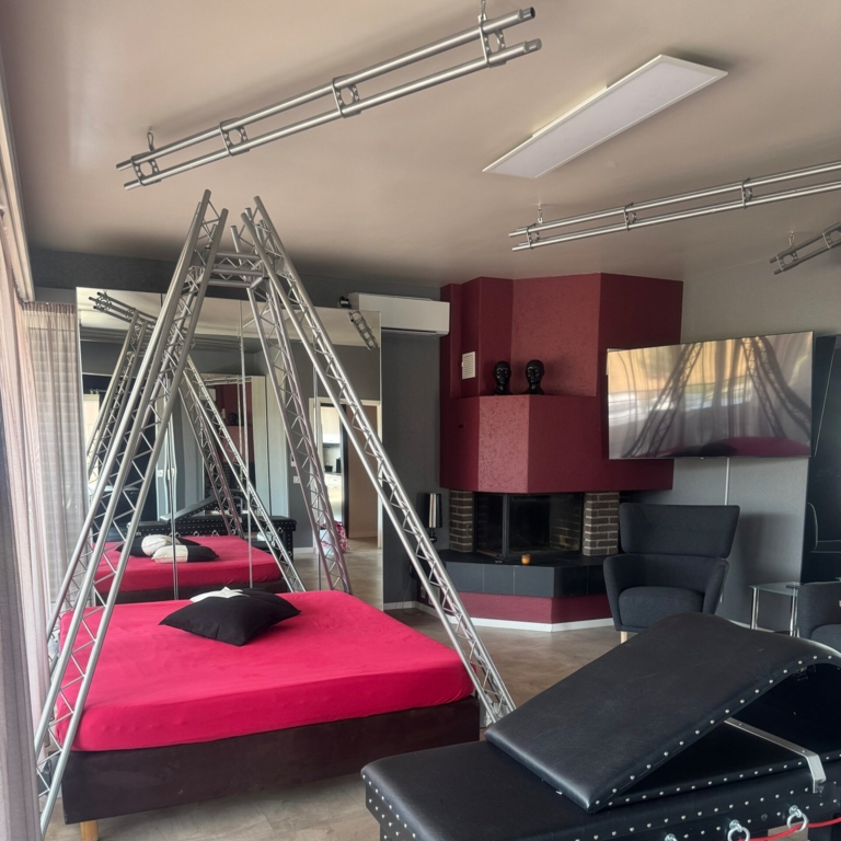 Lady Aurelia - SM, Anal, Strom