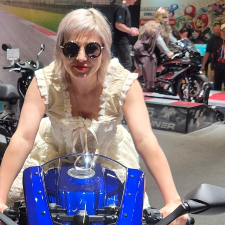 Lady Aurelia - SM, Anal, Strom