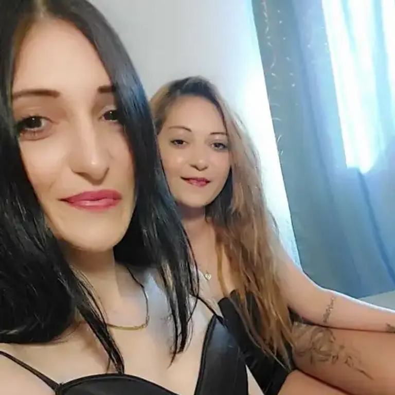 Bella und Nelly - geiles Duo