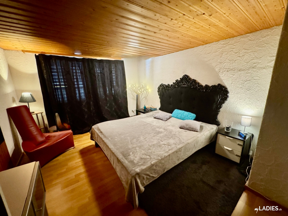 Empire Girls / Bild 2