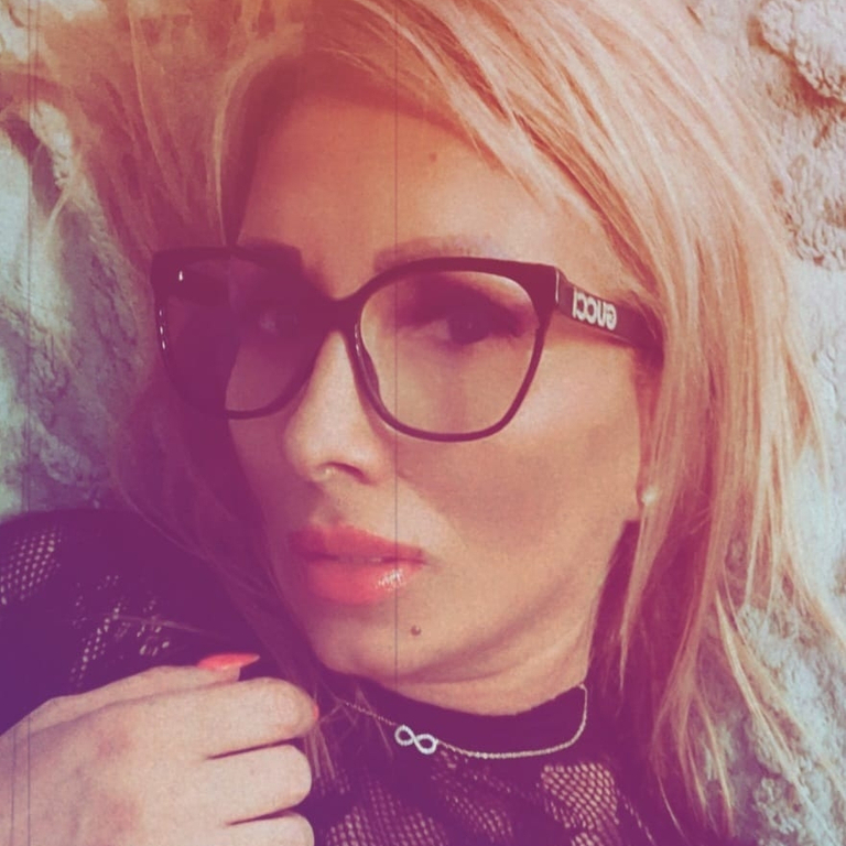 Sissy - scharfe MILF