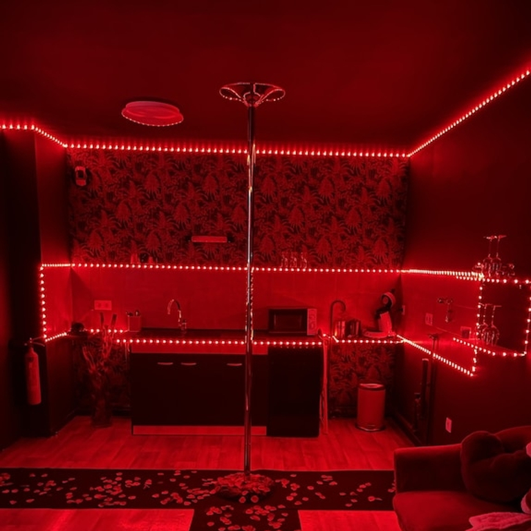 Join Catalan Club Switzerland – VIP Escort / Hostess Wanted