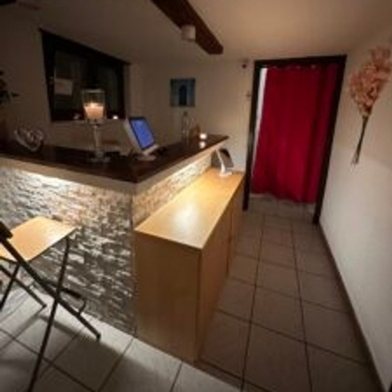 RED Door — 5620 Bremgarten