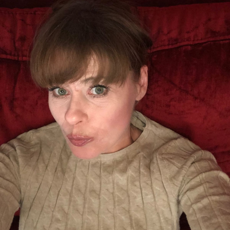 Julia - liebt Analsex