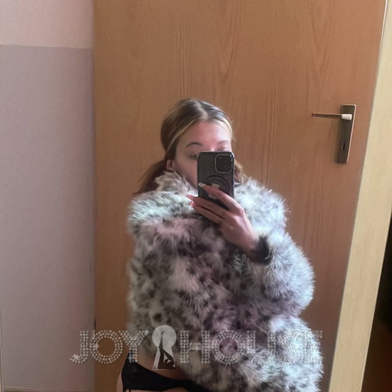 Brooklyn - scharfe Schul-Göre