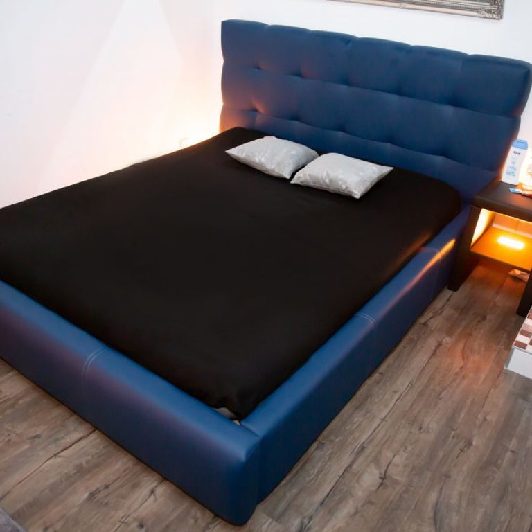 Schöne Bordell sucht neue Girls mit fairem %-System