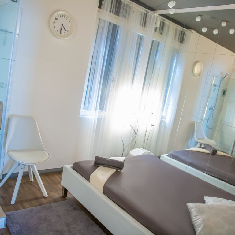 Schöne Bordell sucht neue Girls mit fairem %-System