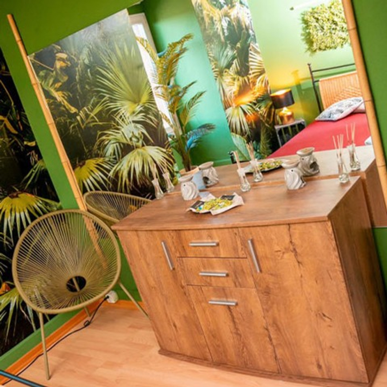 Schöne Bordell sucht neue Girls mit fairem %-System