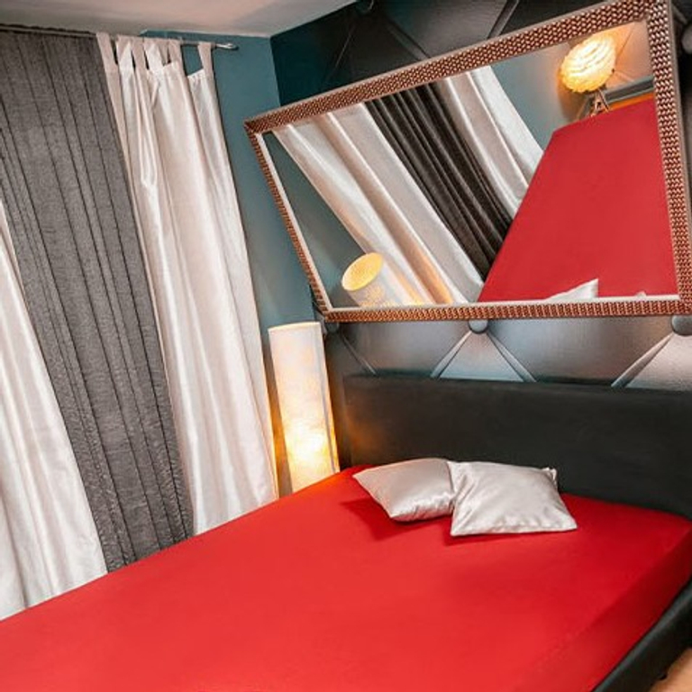 Schöne Bordell sucht neue Girls mit fairem %-System