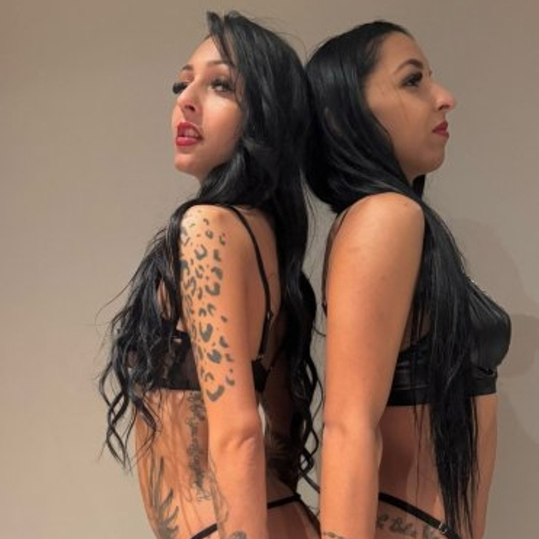 Lesbian Sisters Duo - schlucken Beide 👄