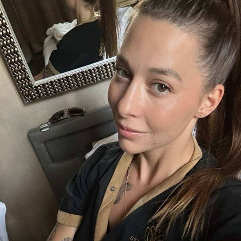 Maite - Beauty massiert