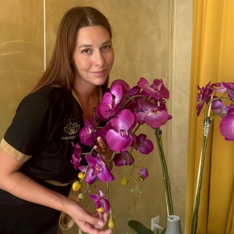 Maite - Beauty massiert