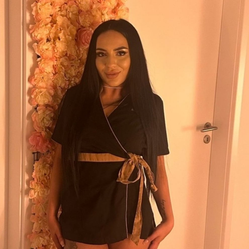 Image #13 from Luisa