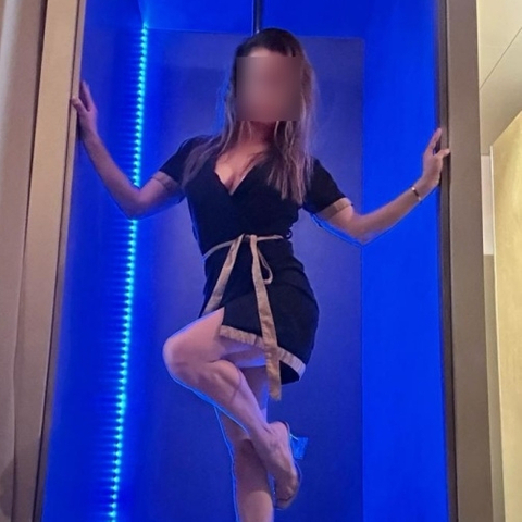 Sheryl - tanzende Masseuse