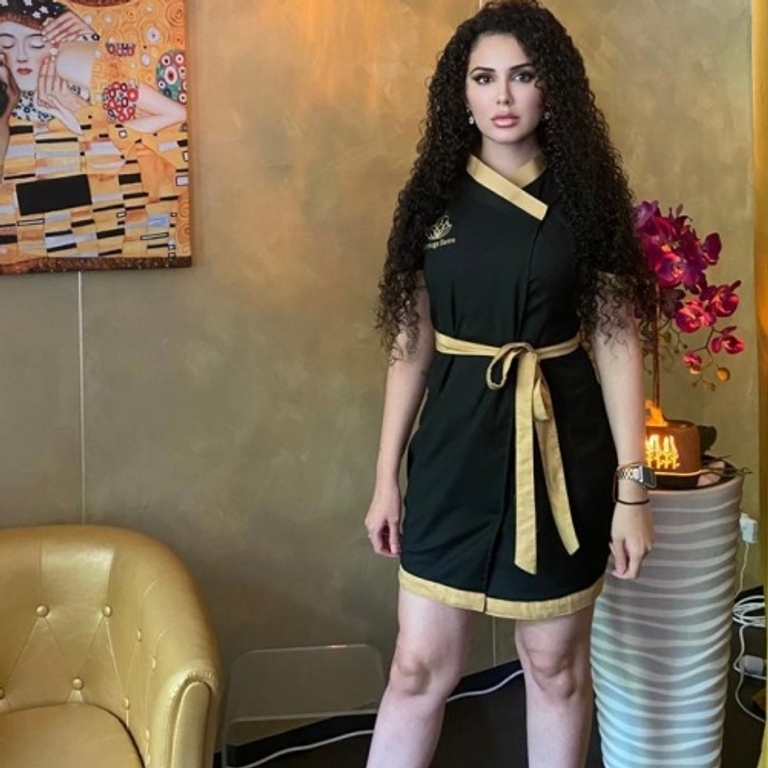 Adriana - Sanfte Hände