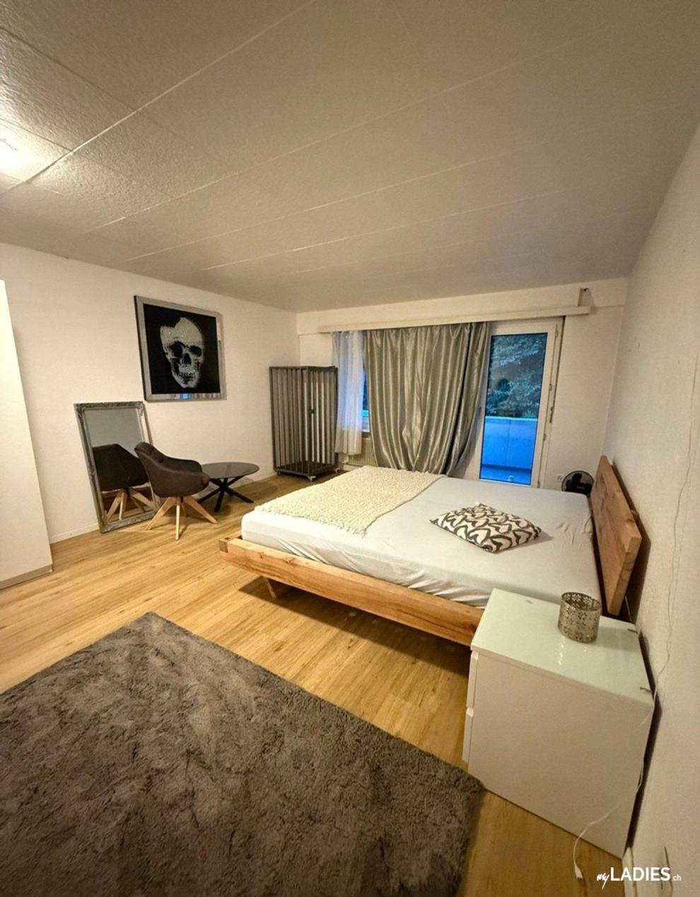 Neues Studio sucht motivierte Girls / Bild 4