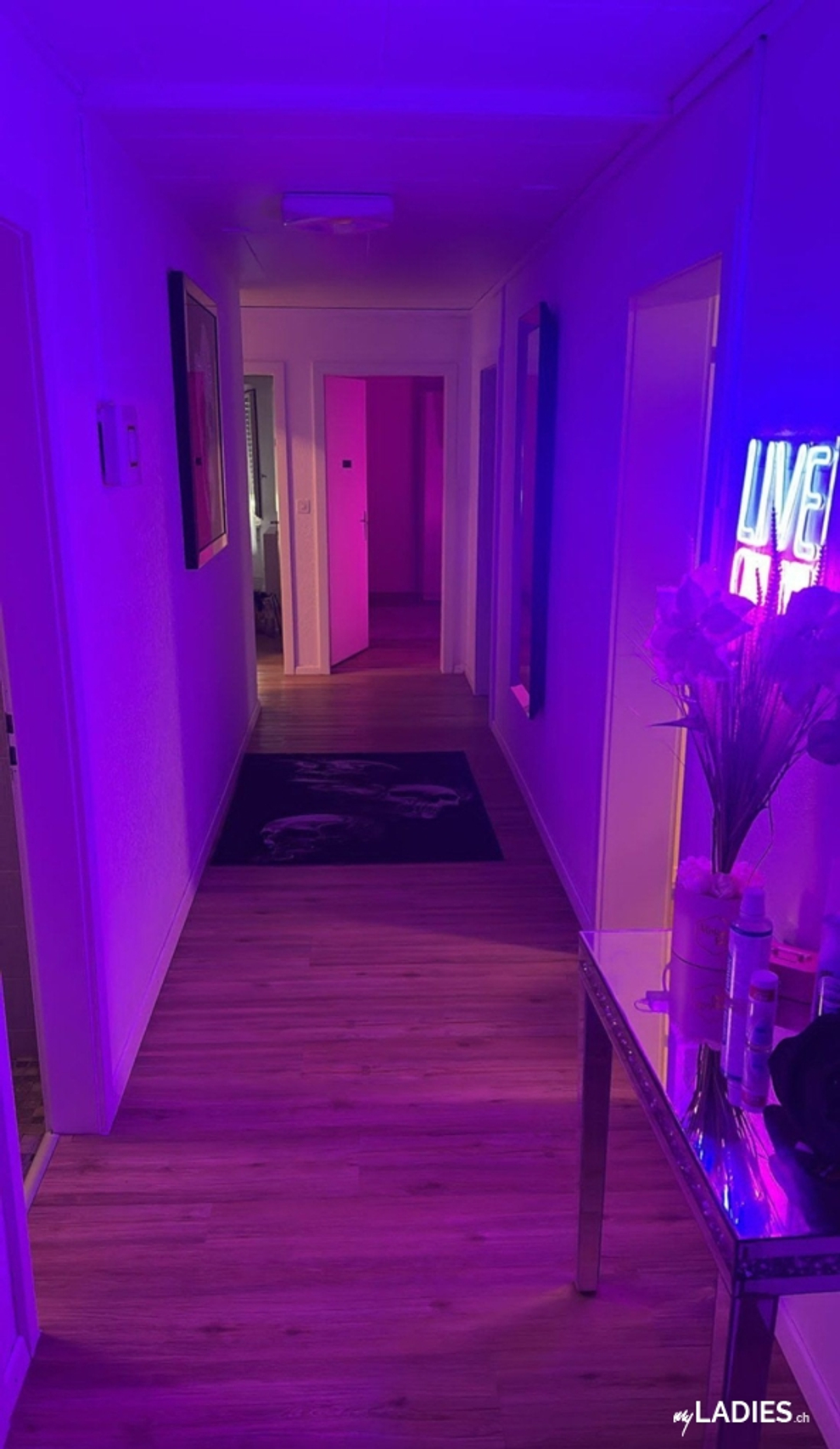 Neues Studio sucht motivierte Girls / Bild 1