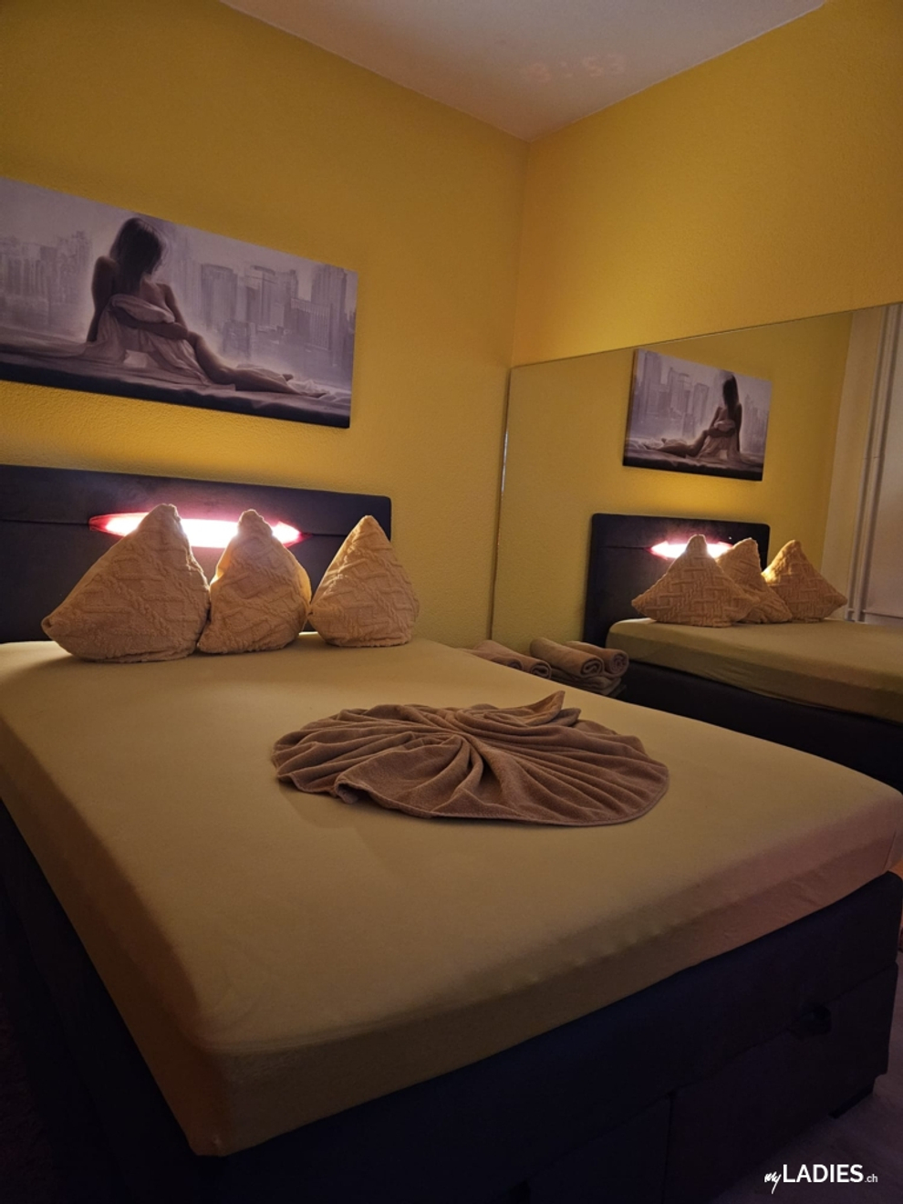 EROTIKSTUDIO LORA / Bild 3