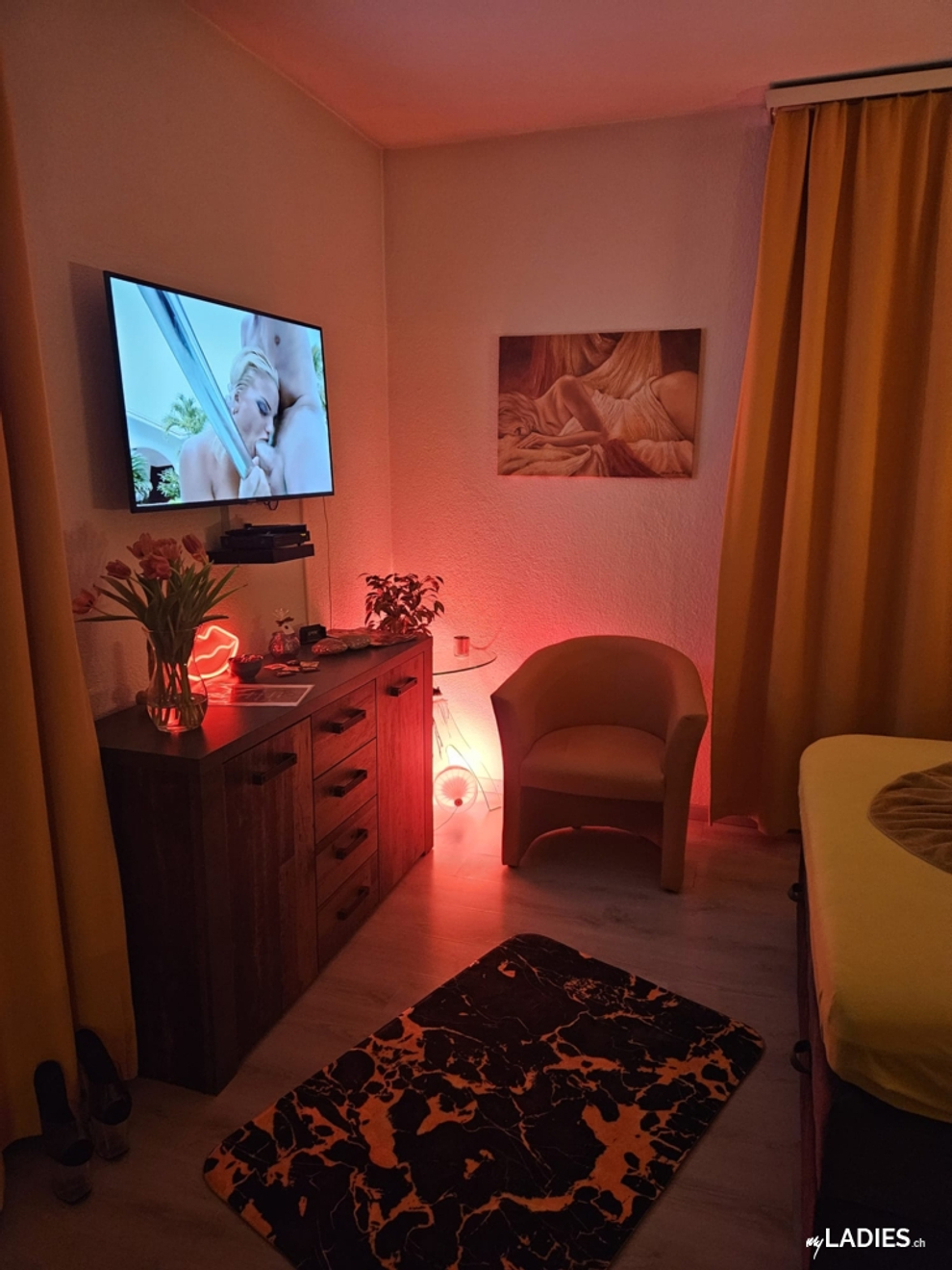 EROTIKSTUDIO LORA / Bild 2