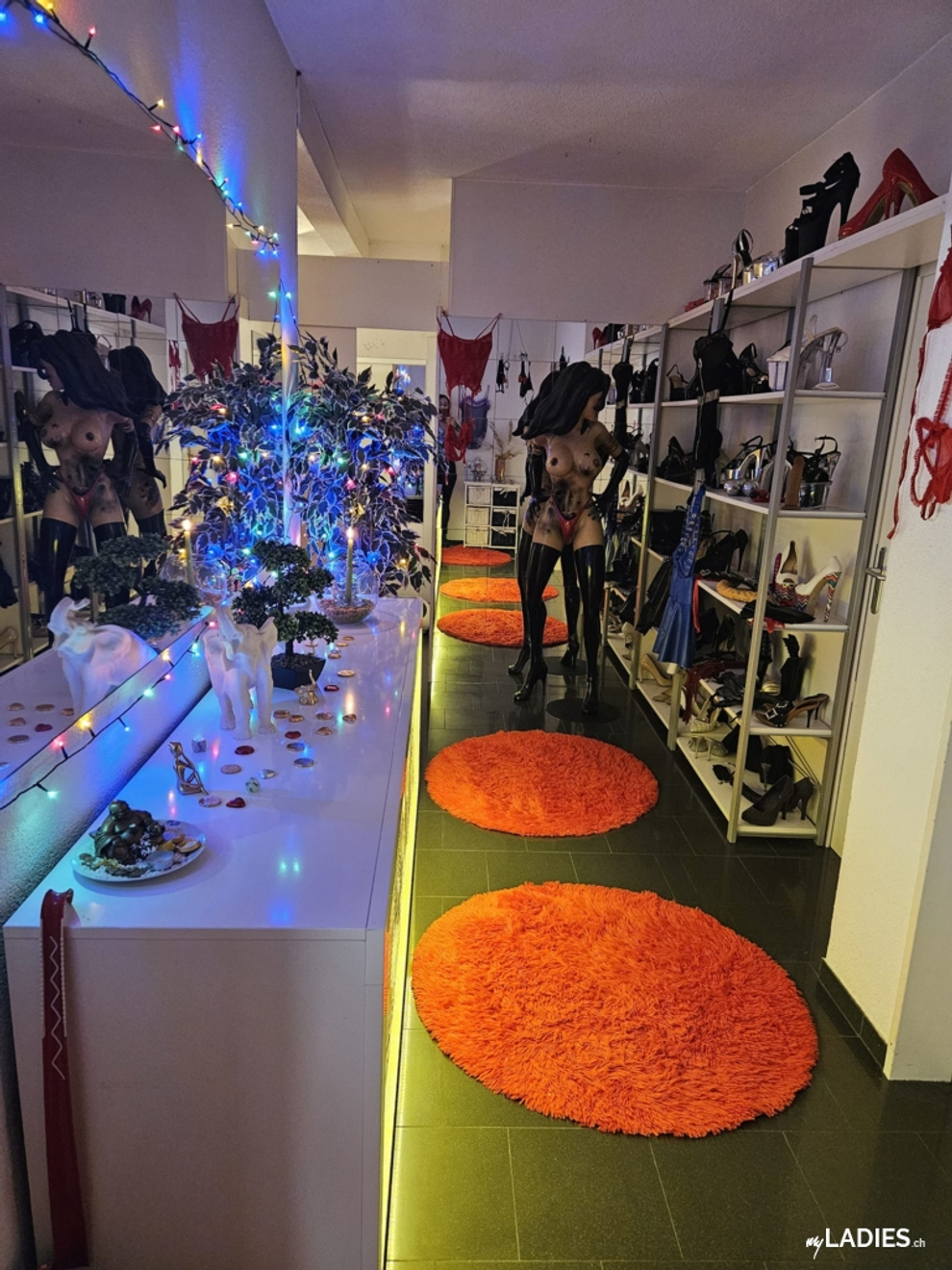 EROTIKSTUDIO LORA / Bild 5