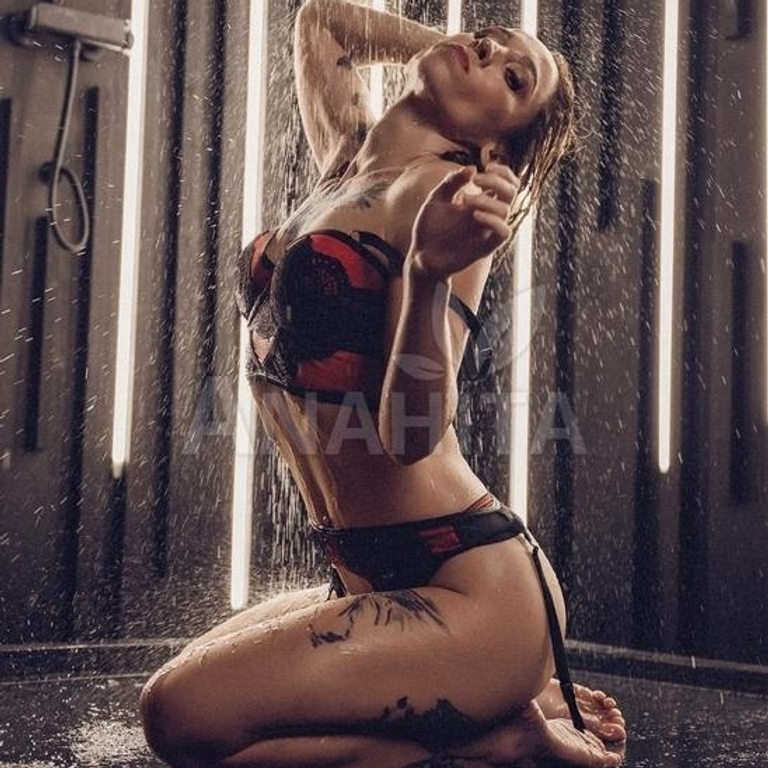 Alisa - Zierlich Zarte Alisa