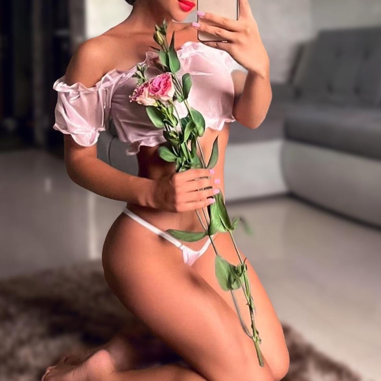 Samira - Tantra-Elfe Samira